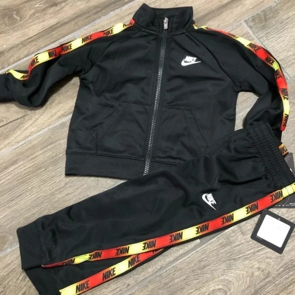 NWT Toddler Nike 2 pc track/ jogger set streetwear Athletics